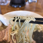 中村屋総本山 - 麺は硬めのストレート