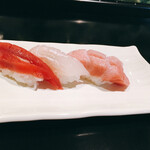 大喜寿し - 鮪赤身、金目鯛（？）長崎鮪とろ（？）