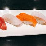 大喜寿し - 鮪赤身、金目鯛、鮭、甘エビ