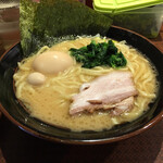 横浜家系ラーメン 三ノ宮商店マックス - 