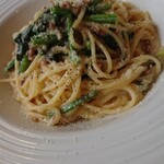 TRATTORIA  ROCCIA - なんとなくクリーム系のメニューに。この日の日替わりでは、トマトソースとオイルとクリームの三種類だった。