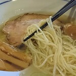 翔鶴 - それにしても綺麗な塩らあめん。愛してます。本気です。(笑)