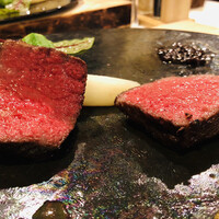 クレアバックス - 宮城県産黒毛和牛　220℃で120分の火入れ　牛肉と仔牛のフォンドボー　スターオクラ　ホワイトアスパラガス　バルサミコと3色のソース