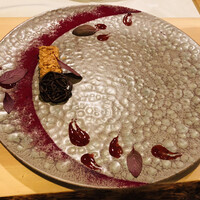 クレアバックス - フランス産フォアグラ　テリーヌ　チョコのチュイル　フランボワーズのパウダー　マデラソース