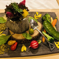 クレアバックス - 露地栽培有機野菜　四角豆　ラデュッシュ　ミニトマト　有機卵とシャンパンビネガーのソース　2色のパウダー　ココナッツオイル