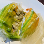 ラ カンロ - 【Chaud-Froid：鮎 花ズッキーニ】
      ：ズッキーニの蕾を割りました