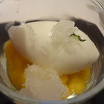 オーグードゥジュール メルヴェイユ - フロマージュ　ブランのシャーベット添え
