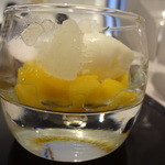 オーグードゥジュール メルヴェイユ - フロマージュ　ブランのシャーベット添え