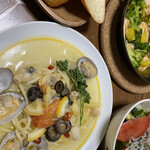 魔法のパスタ 守山本店 - お持ち帰り　レモンとあさりの塩パスタ