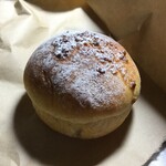 Boulangerie l'anis - クリームパン