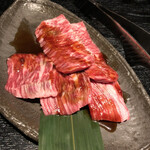 炭火焼肉　名牛　田尻 - 極上ハラミ　2000円　味は普通です。