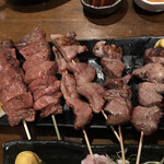 豚小家 - 202006  もつ焼き（れば・たん・はつ）