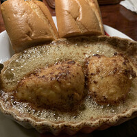 カルネジーオ イースト - 