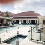 ザ・リッツ・カールトン沖縄 - ホテル内庭園通路1