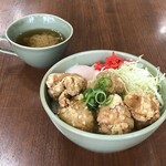 三田キッピー食堂 - 鳥から温玉丼（味噌汁付き）