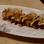 カラオケ館 - 料理写真:お好み焼き串330円