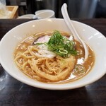 浜田山 - 魚介豚骨ラーメン850円