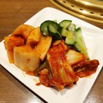 焼肉 鶯谷園 - 『キムチ盛合せ』