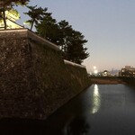 Himematsuya - 店前から見える城の堀