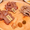 Nikuto Sake To Akuto - 肉刺し3種盛り
                レバー、砂肝、ガツ