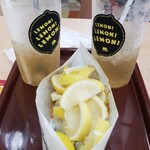 モスバーガー - 一個分のレモン(二杯分)の皮　飲物ゎ半分以下　味ゎ…