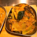 ゼロワンカレーA.o.D - ベジカレー　ナスとじゃがいもとユーマーサイ