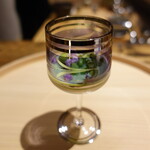 温石 - 枝豆のすり流し、器も涼やか