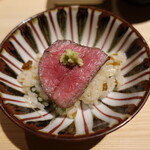 温石 - あさりごはんに牛肉乗せ