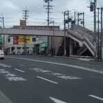 Oomoriya Shokudou - 県道仙台泉線を北上。「MEGAドン・キホーテ仙台台原店」さんを通り越すと歩道橋の陰から右手に現れます(^^)v