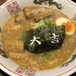 白馬童子 - 料理写真:しあわせラーメン