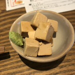 蔵家 SAKELABO - 漬けチーズ。
      日本酒と合いますよ。