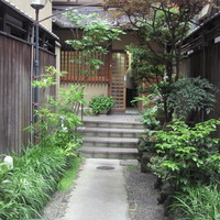 吉寅 - 入口から中へ