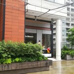 La Brianza - 雨と風の強い荒れた天候ながら、おいしいお料理と楽しい時間で元気アップ。