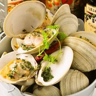 地産地消をテーマに、様々な食材を使用した逸品をご用意！