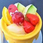 ママンユキ - フルーツたっぷりミルクプリン