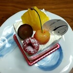 Patisserie CLOTHO - 季節のショートケーキ 407円