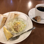 トゥルーハートカフェ - ブレンドコーヒー400円とハムトーストのモーニング