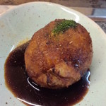 Takoyaki Okonomiyaki Gouchan - あっさりソース（柚子胡椒風味）で１個。特別に食べさせて貰った。