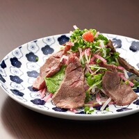 石垣牛のサラダ (牛肉：80g)