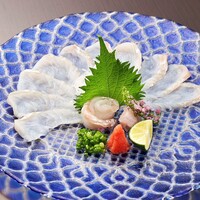 白身うす造り(季節により内容は異なります)