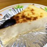 パティスリーシャロン - バスクチーズケーキ…税込400円