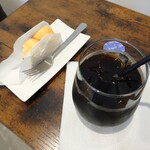 Link Coffee - ハンドドリップ I ビターブレンド・ベイクドチーズケーキ