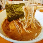 Ramen Tsukesoba Itadaki - 歯応えの良い弾力性抜群の太麺