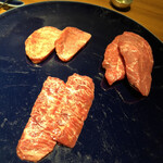 焼肉 ジャンボ - 