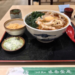 味奈登庵 - 肉南蛮そば＋わかめ＋生卵、大盛り！