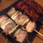 焼鳥 酉たけ - 後半2本はねぎまとタレのレバー　このレバーも絶品です