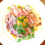 trattoria イタリアン SATOMI fooding - 自家製ローストビーフ