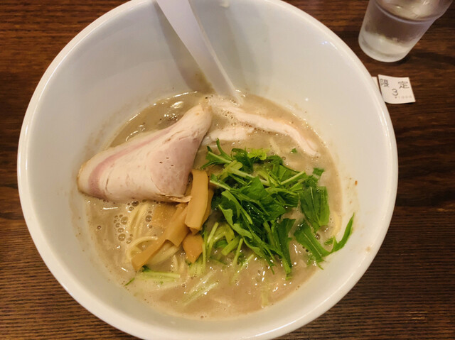 移転 麺屋 號tetu コテツ 長浜 ラーメン 食べログ