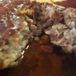ウチョウテン - ハンバーグ断面