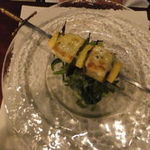 ブルガズ アダ - レモン、ローリエと共にじっくり火入れしたカジキマグロの剣のケバブ